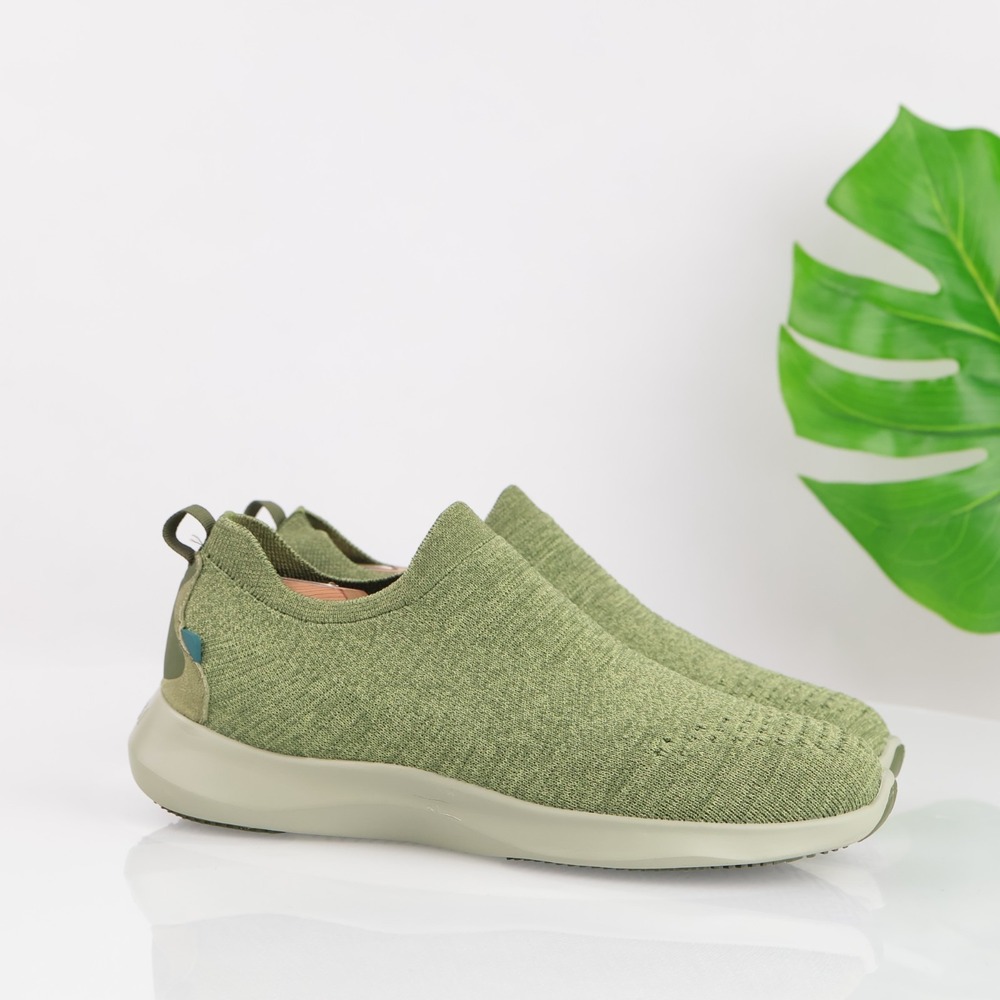 Vessi Mens Everyday Move Slip-On Sneaker Size 8 Waterproof Olive Green Knit Shoe